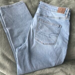 AE Strigid Mom Jeans